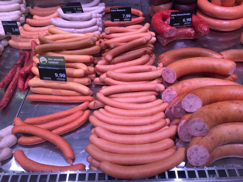 boucherie-LA ROCHETTE-min_sausages_meat_butchery-1069321